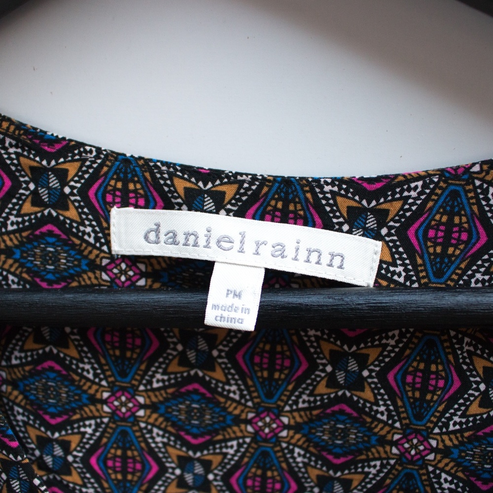 ✨Daniel Rainn | Roll Sleeve Button Printed Blouse - Picture 4 of 7